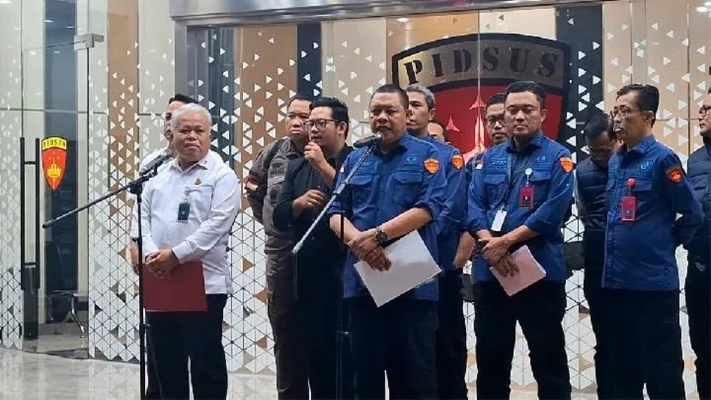 Audit BPKP Soroti Empat Masalah Pengadaan Chromebook Era Nadiem, Kejagung Jadwalkan Ulang Pemeriksaan 1 WhatsApp Image 2025 07 15 at 10.46.01 541463f8