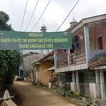 Gotong Royong Bangun Akses Pertanian, Karya Bhakti TNI dan Pemkab Sukabumi Cor Jalan 600 Meter di Sudajaya Girang WhatsApp Image 2025 07 30 at 14.38.00 63e28617