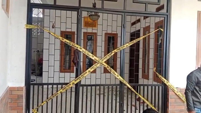 bangunan dirusak 1751251157999 169