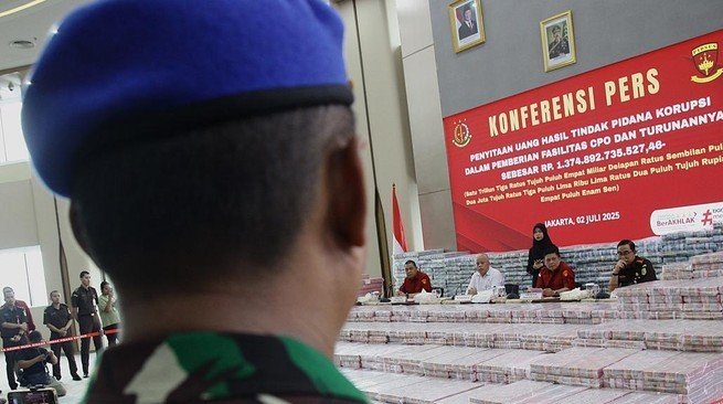 kejagung beberkan uang rp 13 t dari kasus ekspor migor 1751440532763 169