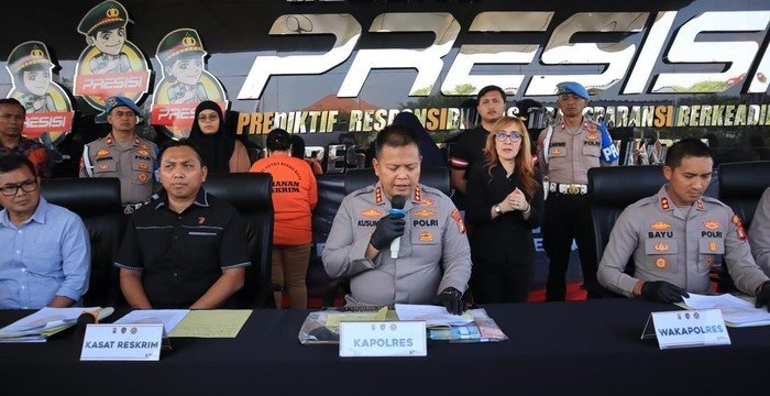 Puluhan Korban Tertipu Kontrakan Fiktif di Bekasi, Kerugian Capai Rp 4,1 Miliar 1 polisi tangkap dua wanita penipu penjualan kontrakan fiktif di bekasi polisi mengungkap awal mula kasus yang merugikan korban 1753434434452 169