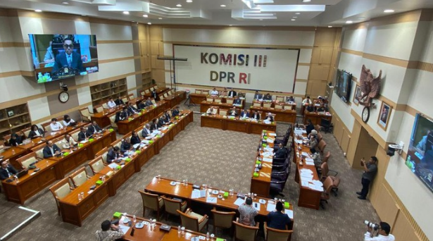 Sahroni Soroti OTT KPK Saat Rakernas NasDem: "Jangan Sampai Parpol Tak Dihargai" 1 Screenshot 2025 08 21 105324