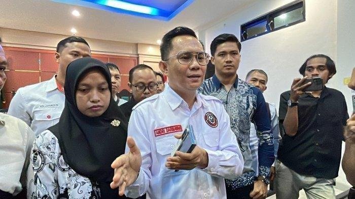Supriyani dan pengacaranya Andri Darmawan