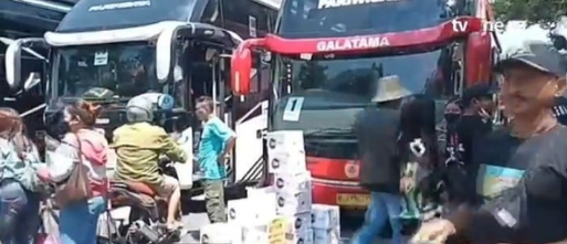 Masyarakat Pati Kirim 7 Karung Surat ke KPK, Desak Penetapan Bupati Sudewo sebagai Tersangka 1 Screenshot 2025 09 01 094246