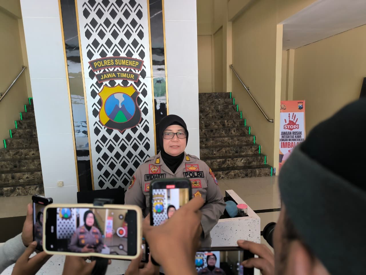 Penemuan Mayat Bayi dalam Kardus Di Rumah Kos di Tangani Polsek Kangean. 1 WhatsApp Image 2025 09 03 at 14.21.25 fc8a00bf