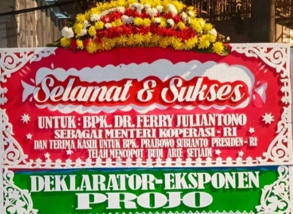 Reshuffle Kabinet, Presiden Prabowo Lantik Ferry Juliantono sebagai Menteri Koperasi Gantikan Budi Arie Setiadi 1 WhatsApp Image 2025 09 09 at 22.34.15 2a0bfec3