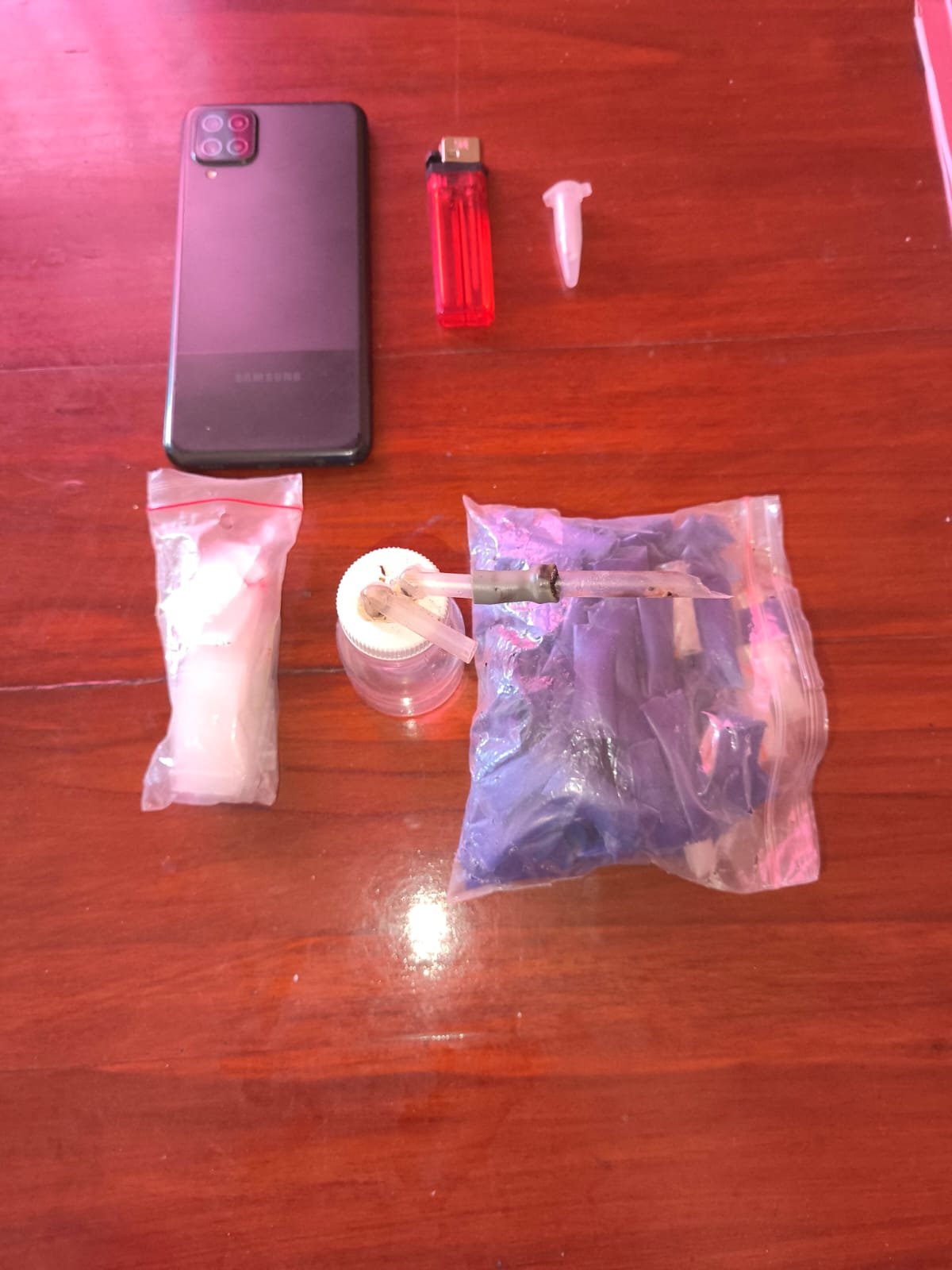 Pengedar Sabu Beserta Barang Bukti Puluhan Gram di Amankan Polsek Sapeken 1 WhatsApp Image 2025 09 23 at 07.52.22 137e3786