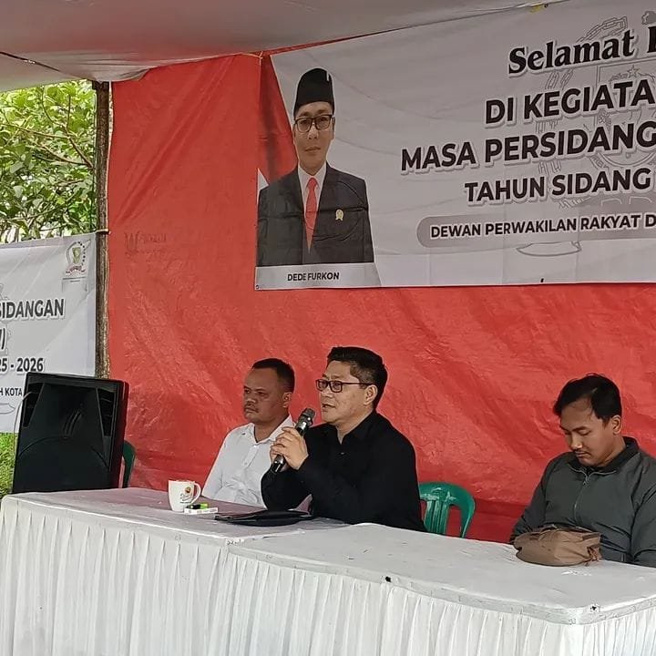 Reses Unik di Tengah Sawah, Anggota DPRD Kota Sukabumi Soroti Persampahan dan Posyandu 1 WhatsApp Image 2025 09 25 at 14.21.35 3127ce92