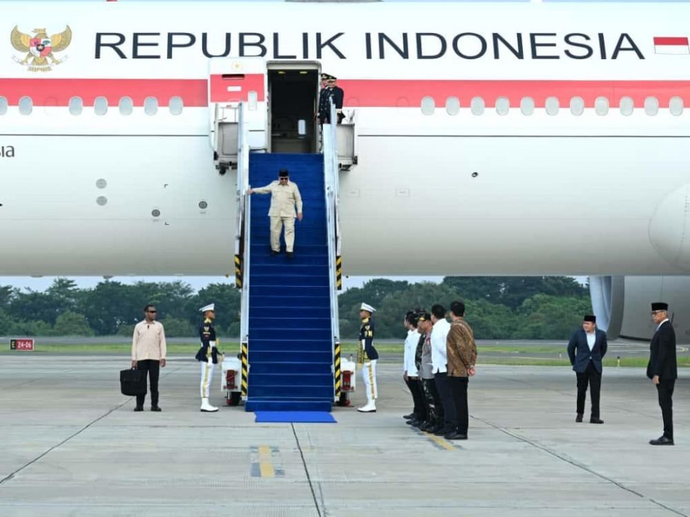 Program Makan Bergizi Gratis Diterpa Masalah, Presiden Prabowo Turun Tangan 1 prabowo tiba di indonesia