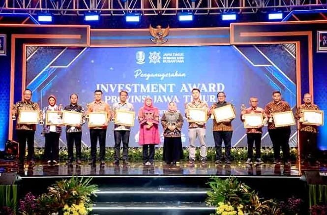 Sidoarjo Raih Dua Penghargaan Investment Award Jatim 2025 1 WhatsApp Image 2025 10 04 at 20.45.54 511da127