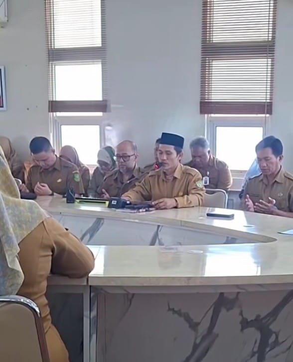 RSUD R. Syamsudin, SH Terima Kunjungan Tim Ombudsman RI: Komitmen Tingkatkan Mutu Pelayanan Publik 1 WhatsApp Image 2025 10 28 at 12.12.52 5cb76710