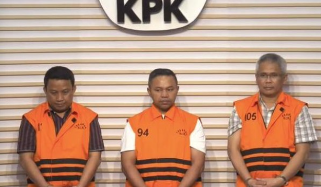 KPK Ungkap Gubernur Riau Pakai Uang “Jatah Preman” untuk Jalan-jalan ke Luar Negeri 1 Screenshot 2025 11 05 212729