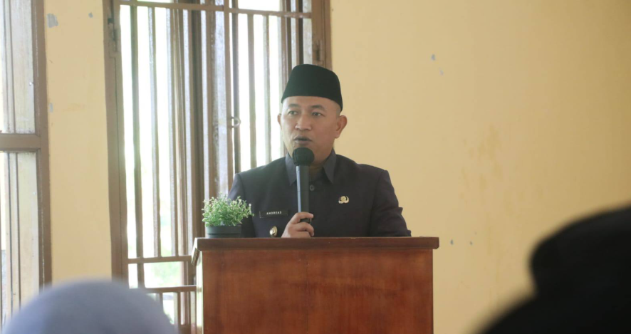 Wabup Sukabumi Tegaskan Pentingnya Pendidikan Karakter saat Lantik 27 Kepala Sekolah Baru 4 Screenshot 2025 11 24 170136