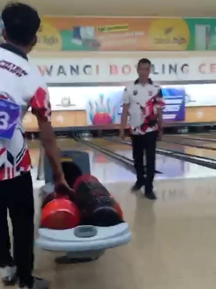 Toni Trisno Komara Sumbang Perak untuk Sukabumi di Hari Pertama Pra Porprov XV Jabar 2025 Cabor Bowling. 2 WhatsApp Image 2025 11 17 at 21.59.00