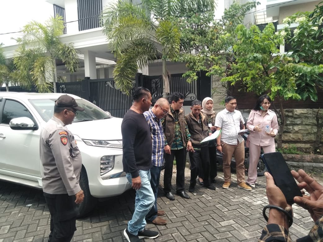 Gugatan Harta Bersama Memanas: Rumah, Gudang, hingga Mobil Mewah Disita Pengadilan Agama Sidoarjo 1 WhatsApp Image 2025 11 28 at 06.51.19