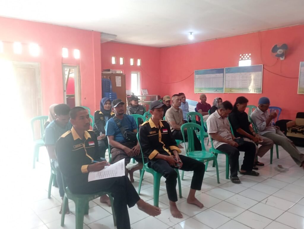 Pembagian Insentif Karang Taruna dan LPM Desa Pagelaran, Kades Tekankan Sinergi Membangun Desa 3 WhatsApp Image 2025 12 12 at 07.01.17 2