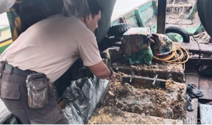 Tujuh Orang Ditangkap, Polisi Bongkar Pencurian Besi Pelindung Tiang Pancang di Jembatan Suramadu 2 WhatsApp Image 2026 03 15 at 6.27.01 PM