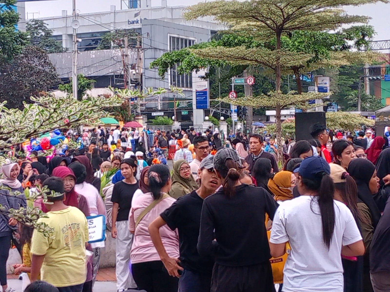 Setahun CFD Depok, Ruang Sehat Warga yang Hidupkan UMKM dan Kebersamaan Keluarga 2 WhatsApp Image 2026 05 31 at 7.50.53 PM