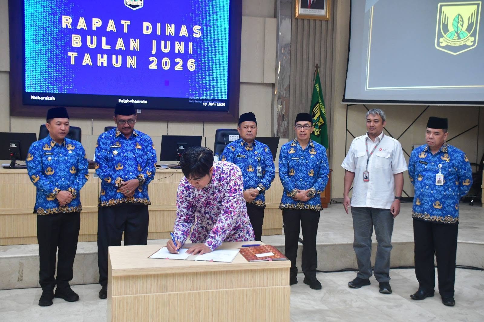 Bupati Sukabumi Pimpin Rapat Dinas, Bahas Sejumlah Agenda Strategis dari Pendidikan hingga Optimalisasi PAD 2 724665956 1418729023622265 3173919871666042767 n
