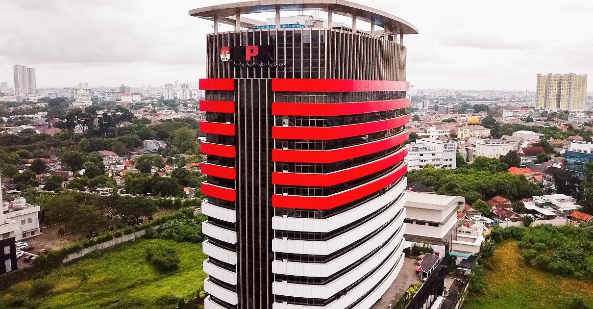 OTT KPK Merembet ke BPK, Lima ASN Diperiksa Intensif Terkait Dugaan Suap Temuan Audit Pengadaan di Muara Enim 4 KPK Tetap Berwenang Menangani Tindak Pidana Korupsi di BUMN image large