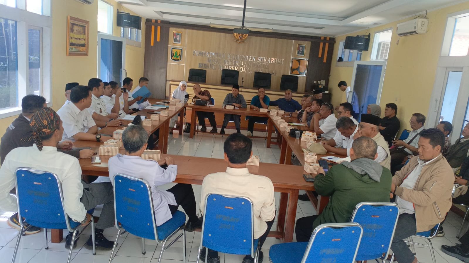 DPRD Sukabumi Soroti Kepatuhan HGU, Dugaan Pelanggaran PT Pasir Kencana Mengemuka dalam Rapat Pengawasan Reforma Agraria. 1 WhatsApp Image 2026 06 11 at 2.46.26 PM