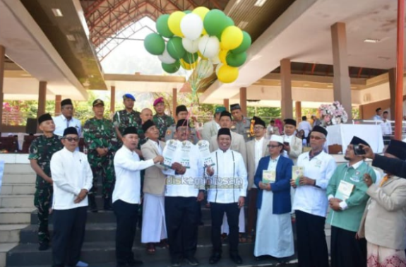 Khatam Akbar dan Gerakan Wakaf 1 Juta Al-Qur’an, Bupati: "Bumikan Al-Qur’an di Kehidupan Masyarakat" 2 Screenshot 2026 07 08 183341