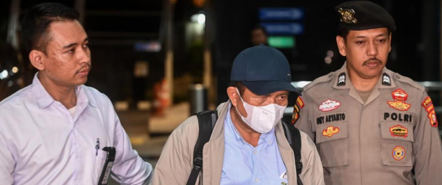 KPK Tetapkan Bupati Lombok Barat Jadi Tersangka, Diduga Terima Gratifikasi dan Suap Rp12,4 Miliar dari Proyek Pemerintah 1 Screenshot 2026 07 22 003833