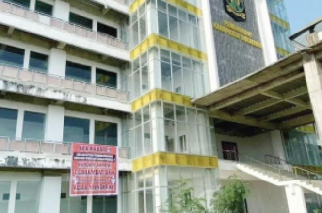 KPK Didesak Tindaklanjuti Laporan Proyek Rp157 Miliar Gedung Pemkab Sukabumi yang Masih Terbengkalai 1 Screenshot 2026 07 23 160345