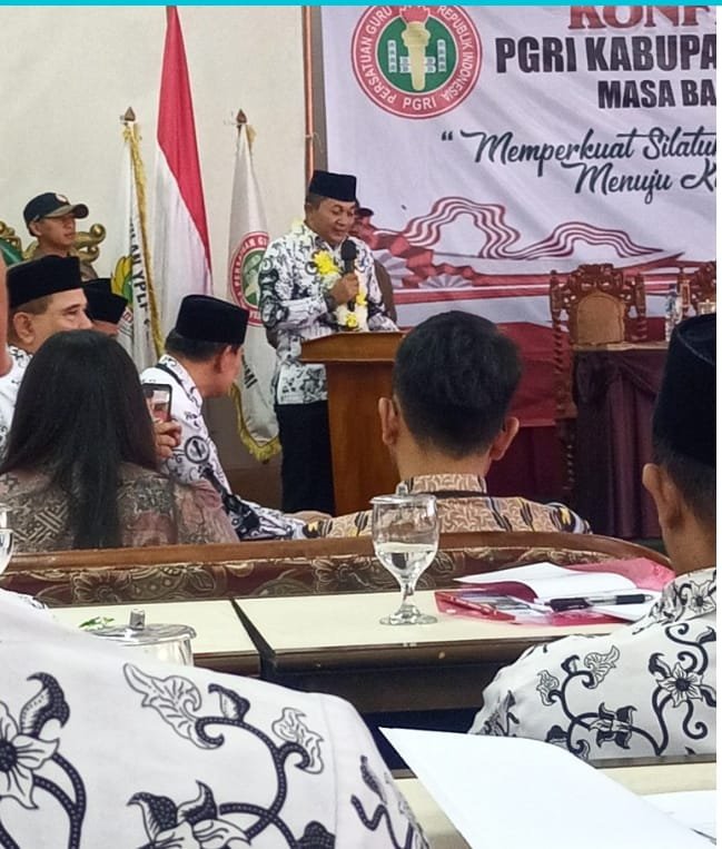 Kepala Dinas Pendidikan Buka Konferensi Kerja I PGRI Kabupaten Sukabumi Tahun 2026 3 WhatsApp Image 2026 07 27 at 12.27.31
