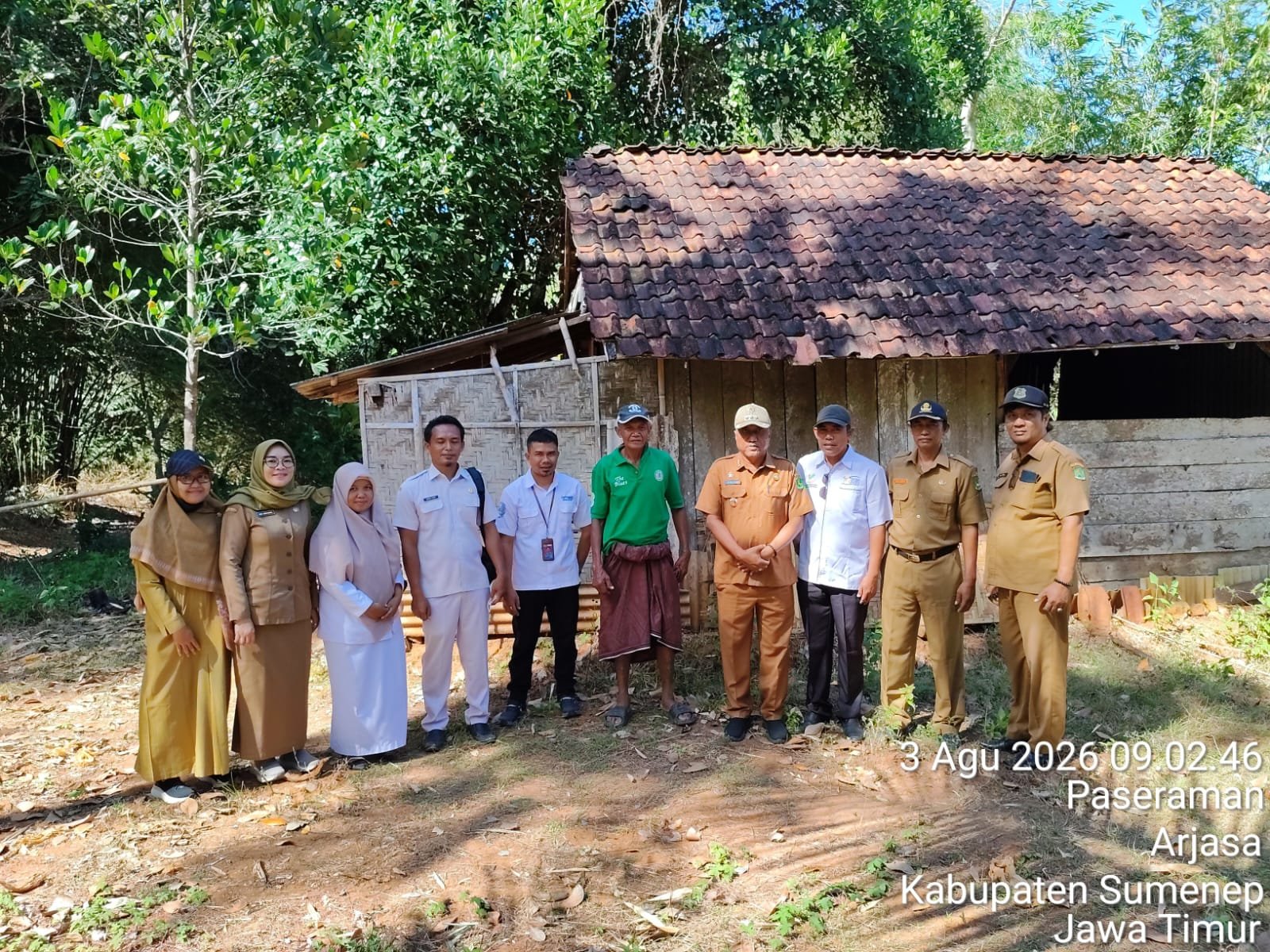 Gercap Camat Arjasa Langsung Turun Lapangan Temui Warga Desa Paseraman yang Lumpuh dan Hidup Sebatang Kara 2 WhatsApp Image 2026 08 03 at 10.54.14