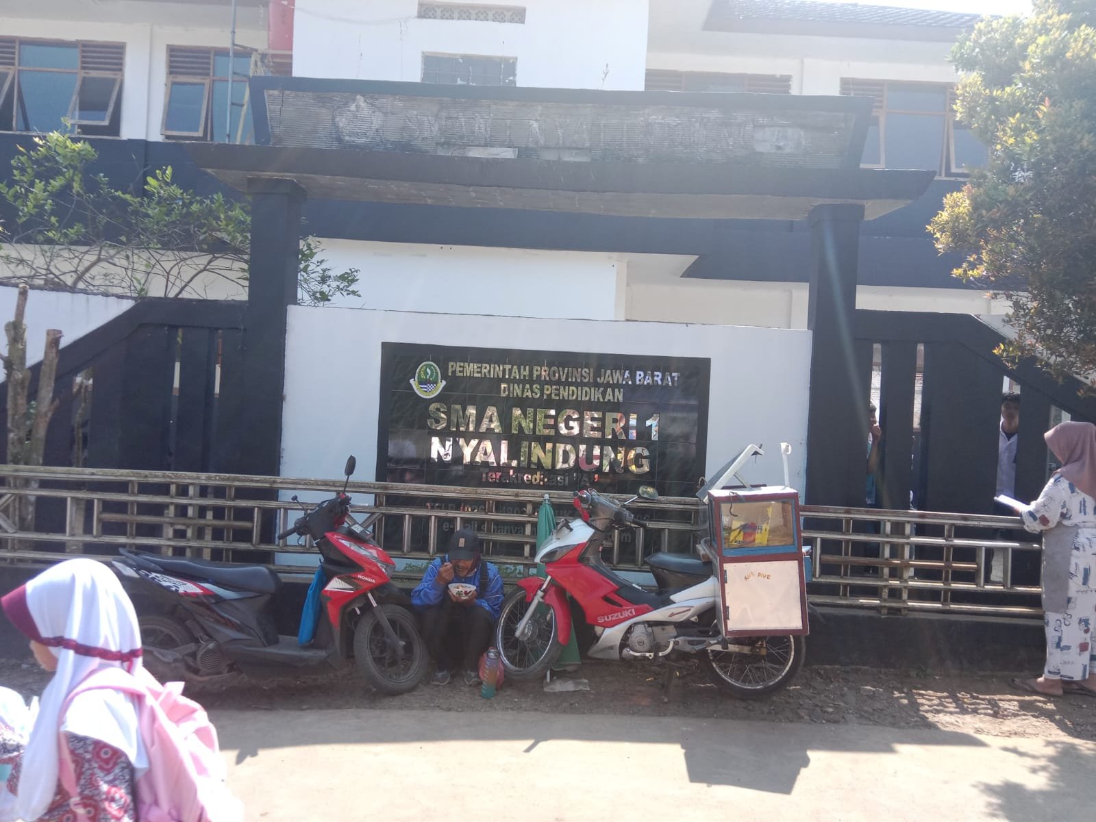 SMA Negeri Nyalindung Sukabumi Diduga Lakukan Pungutan melalui Komite Sekolah, Disorot karena Dinilai Bertentangan dengan Edaran Disdik Jabar 2 WhatsApp Image 2026 08 04 at 19.09.06