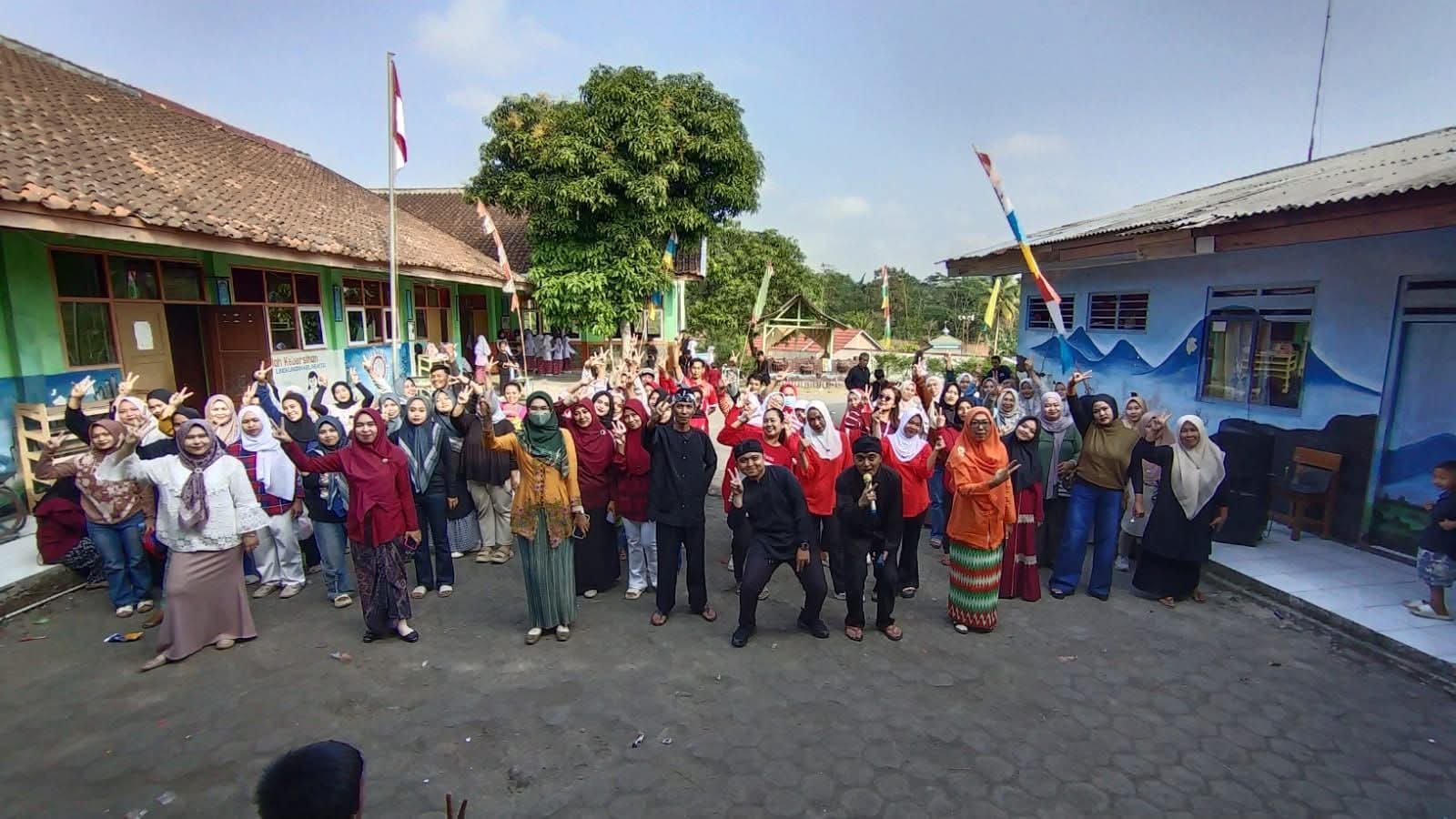 Ketika Sekolah Tumbuh Bersama: SD Negeri 2 Purabaya Bangun Prestasi Lewat Gotong Royong dan Keterbukaan 4 WhatsApp Image 2026 08 14 at 2.00.55 PM