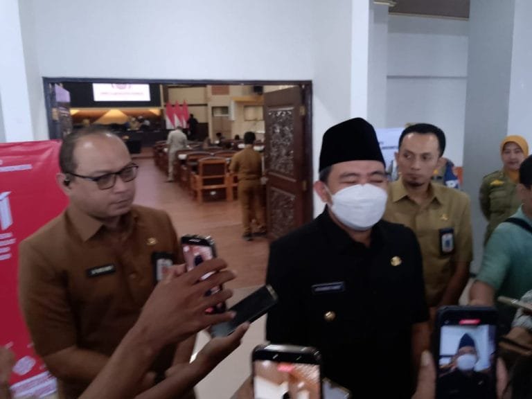 Bupati Jember Respons Proyeksi, Belanja APBD Jember 2027 Defisit Rp 987 Miliar 1 WhatsApp Image 2026 09 29 at 14.39.39