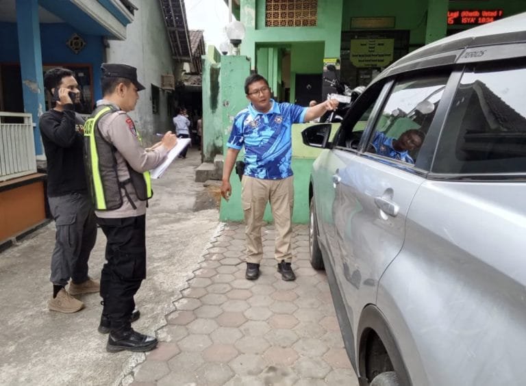 Polisi Buru Pencurian dengan Modus Pecah Kaca Mobil di Arjasa 1 WhatsApp Image 2026 10 29 at 10.27.16